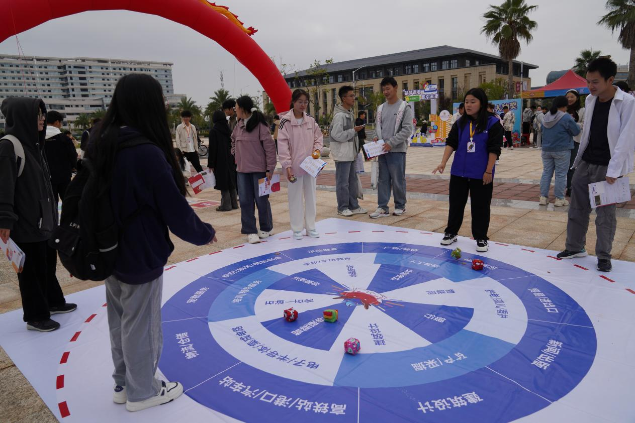 “职业生涯教育”闯关游戏?江西理工大学这场生涯体验之旅反响热烈 “职业生涯教育”闯关游戏?江西理工大学这场生涯体验之旅反响热烈
